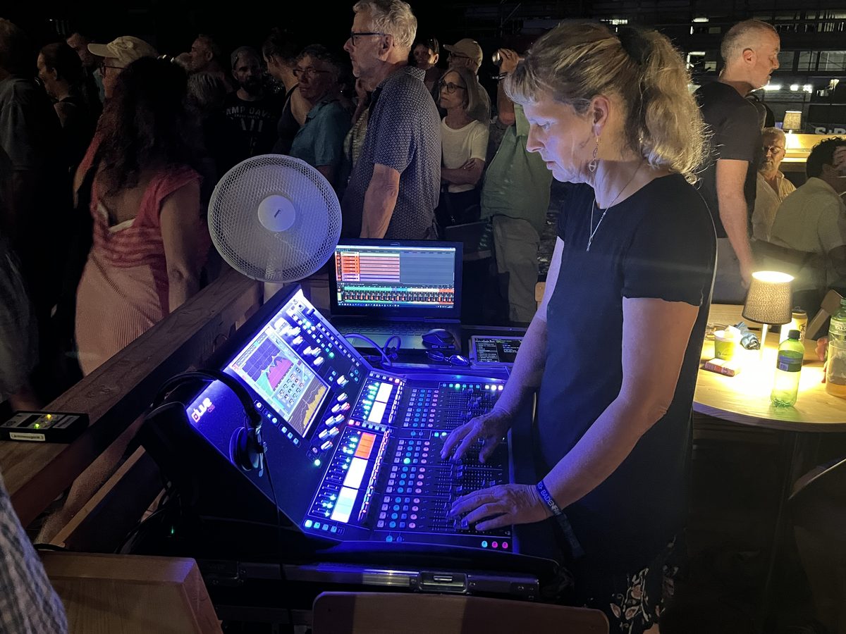Asi — Audio